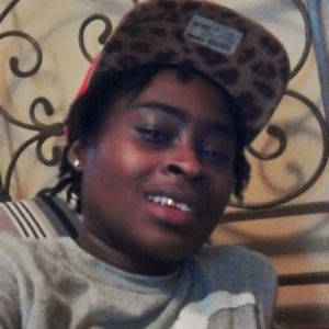 Meet your Posher, Kendra